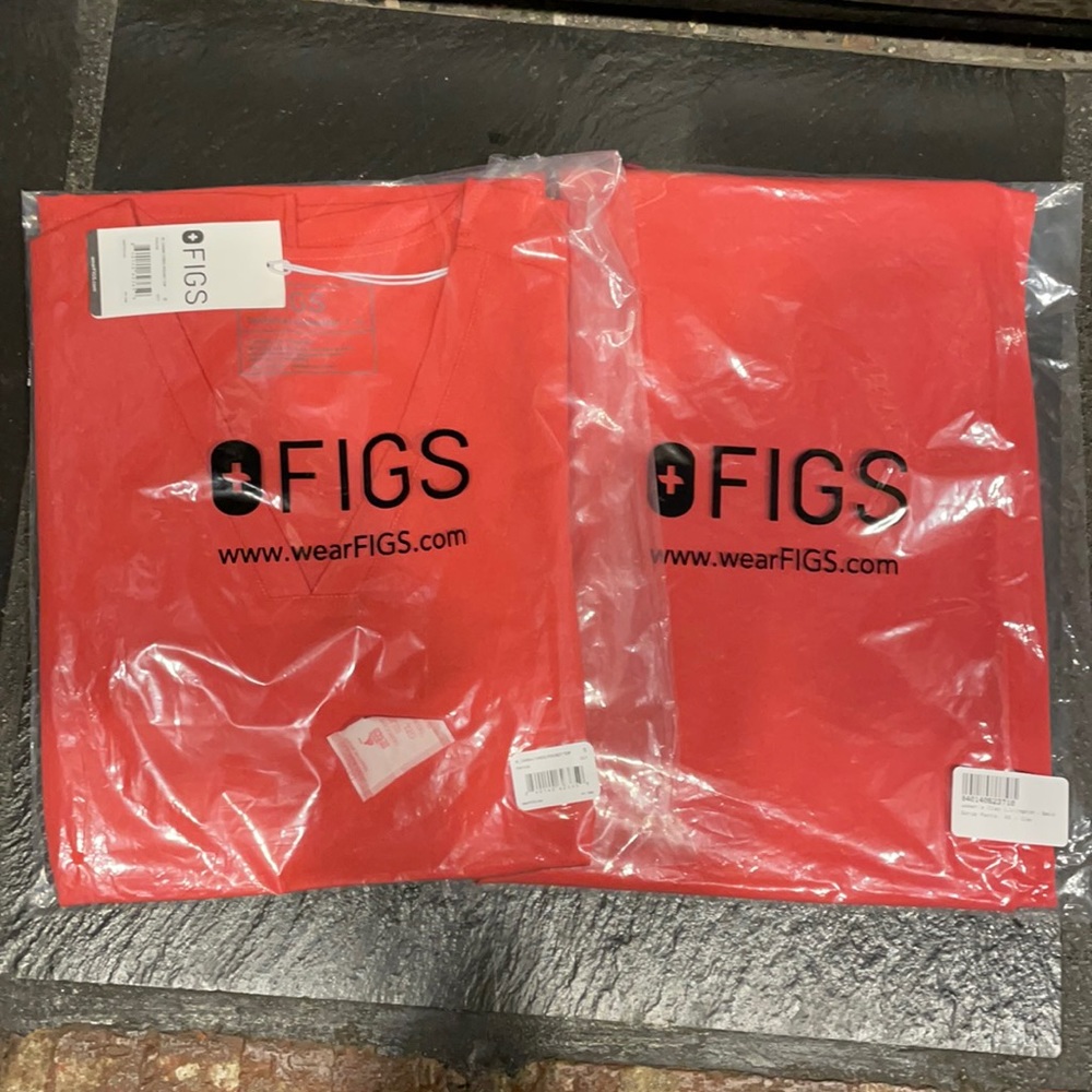Figs Clay BNWT set S Casma top, XS Livingston Pant